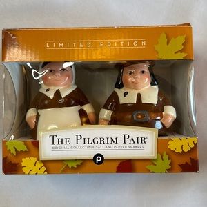 Pilgrim, sultan, pepper shakers